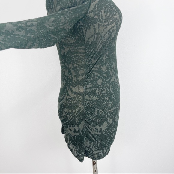 Three Dots Long Sleeve Top - Picture 4 of 6